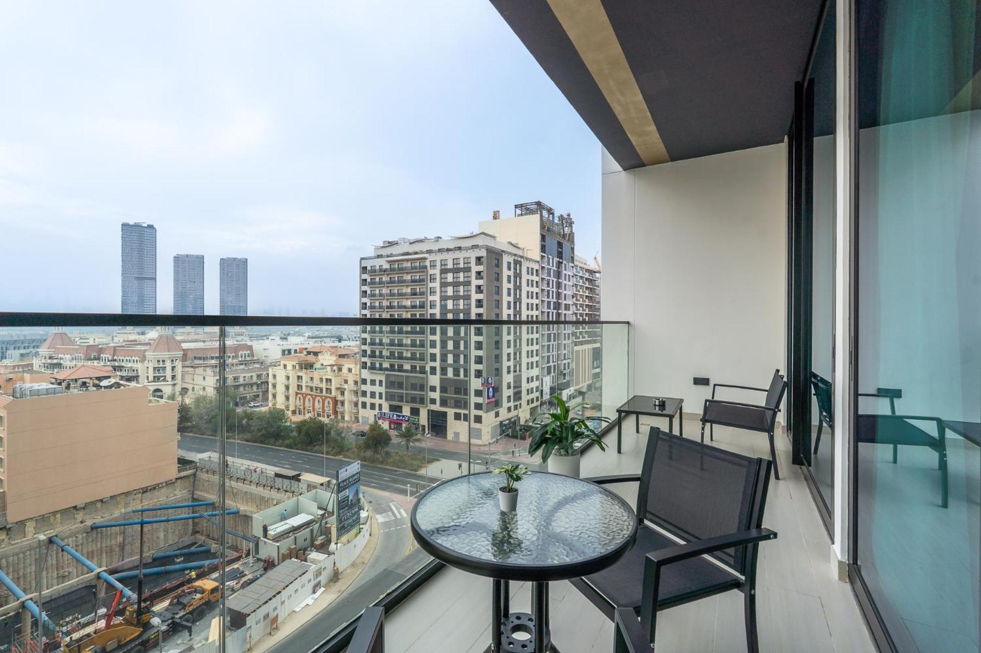 Stylish 1bhk By Czechin Pool & Gym Prime Jvc Apartment Dubai